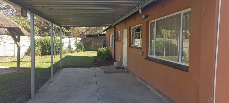 To Let 3 Bedroom Property for Rent in Bonaero Park Gauteng