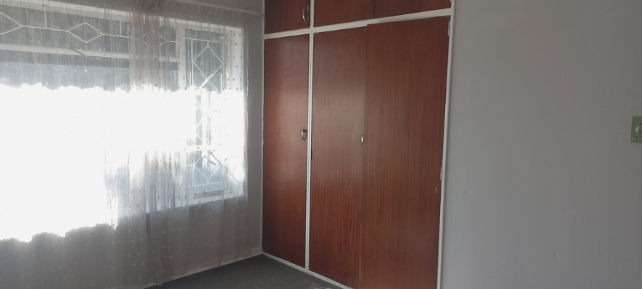 To Let 3 Bedroom Property for Rent in Bonaero Park Gauteng