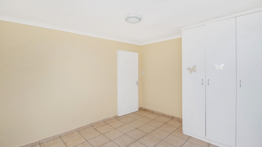 4 Bedroom Property for Sale in Lindhaven Gauteng