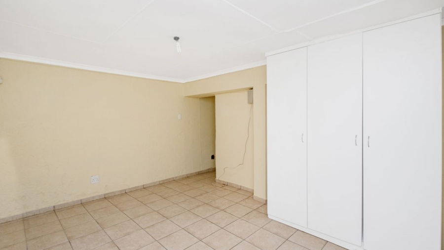 4 Bedroom Property for Sale in Lindhaven Gauteng