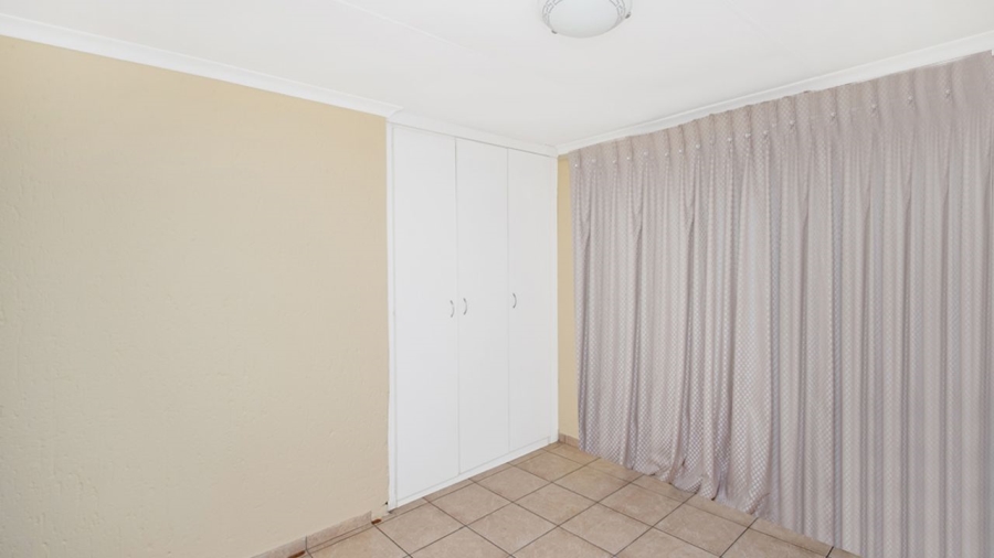4 Bedroom Property for Sale in Lindhaven Gauteng