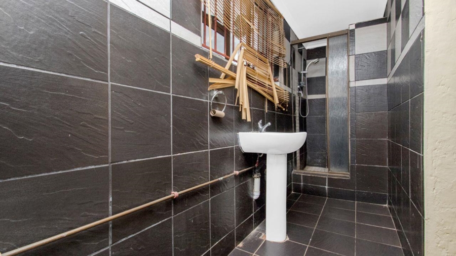 4 Bedroom Property for Sale in Lindhaven Gauteng