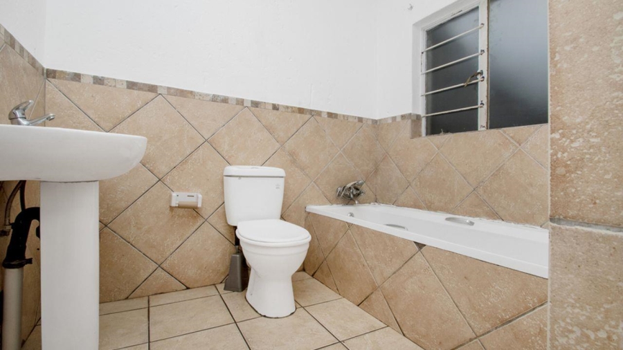 4 Bedroom Property for Sale in Lindhaven Gauteng