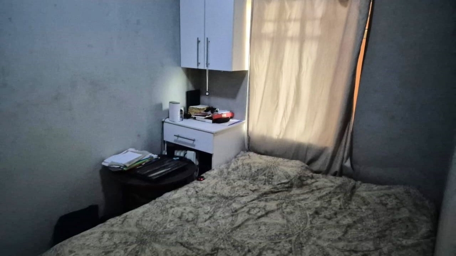 2 Bedroom Property for Sale in Fleurhof Gauteng