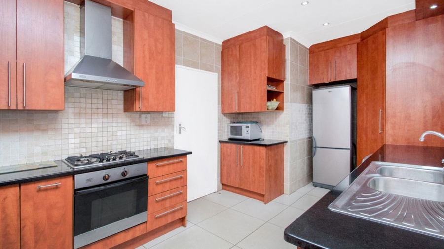 4 Bedroom Property for Sale in Lindhaven Gauteng