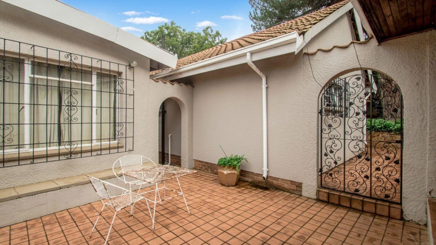 4 Bedroom Property for Sale in Lindhaven Gauteng