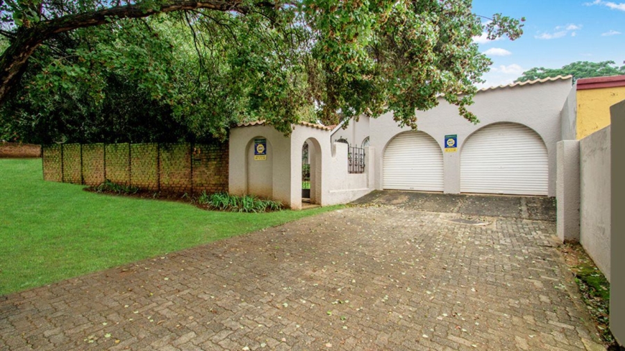 4 Bedroom Property for Sale in Lindhaven Gauteng