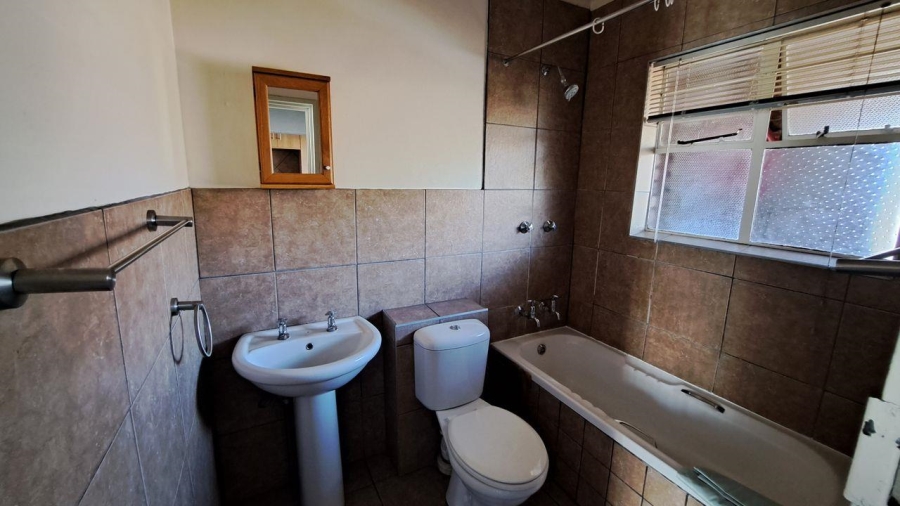 1 Bedroom Property for Sale in Cresta Gauteng