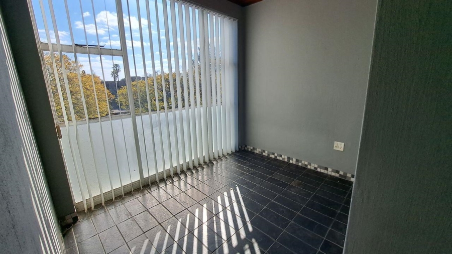 1 Bedroom Property for Sale in Cresta Gauteng