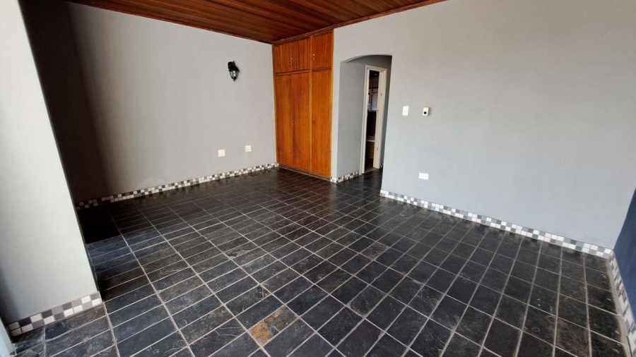 1 Bedroom Property for Sale in Cresta Gauteng