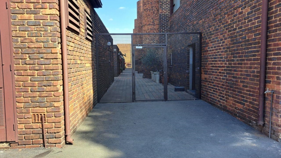 1 Bedroom Property for Sale in Cresta Gauteng