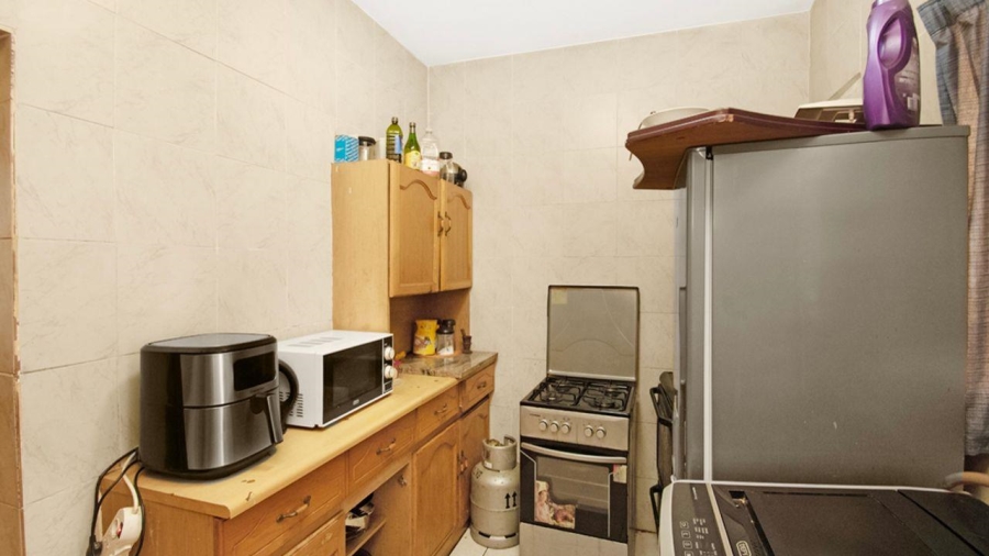 2 Bedroom Property for Sale in Windsor East Gauteng