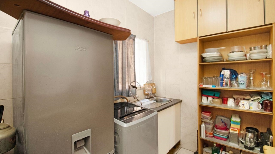 2 Bedroom Property for Sale in Windsor East Gauteng