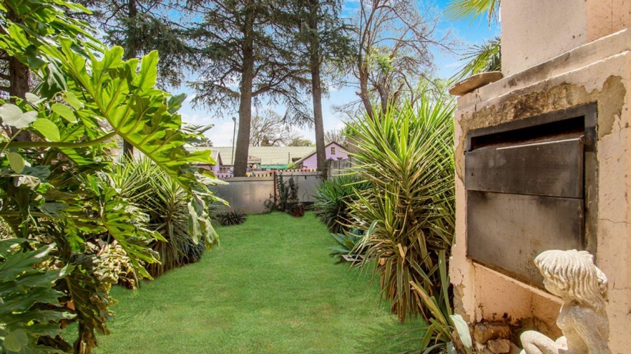2 Bedroom Property for Sale in Windsor East Gauteng