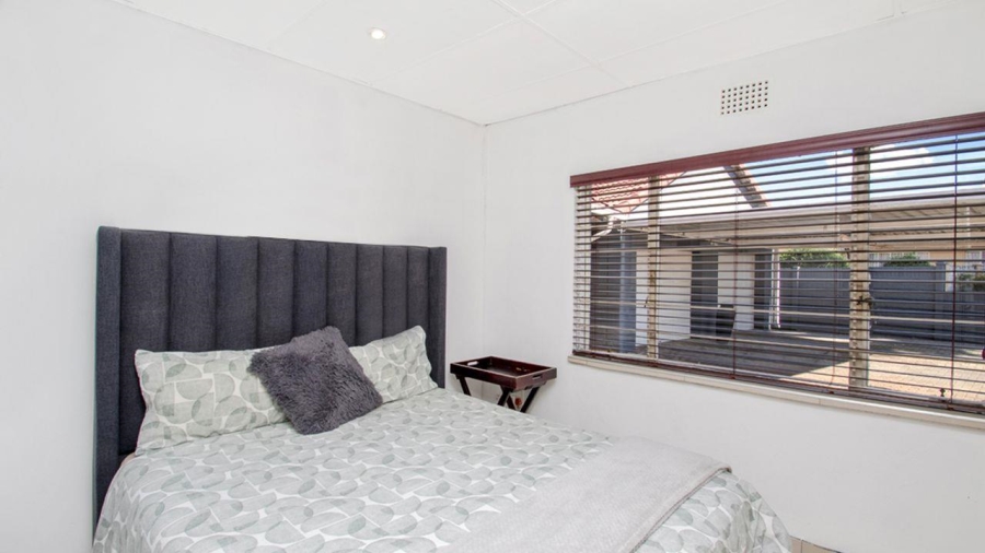3 Bedroom Property for Sale in Fleurhof Gauteng