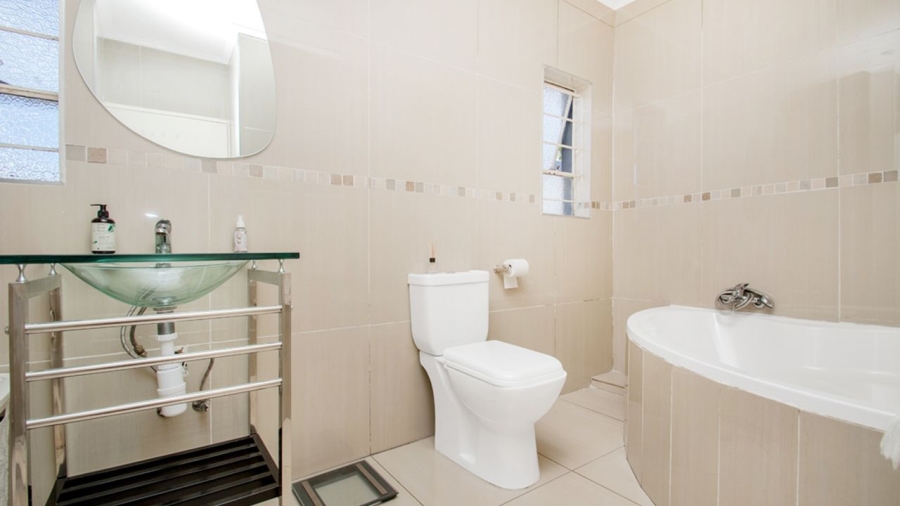3 Bedroom Property for Sale in Fleurhof Gauteng