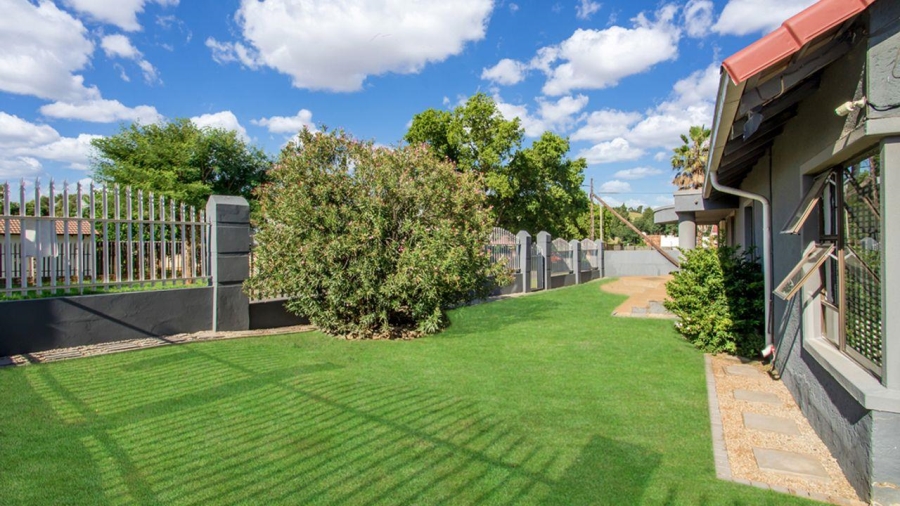 3 Bedroom Property for Sale in Fleurhof Gauteng