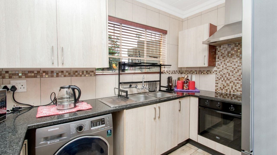 3 Bedroom Property for Sale in Allens Nek Gauteng