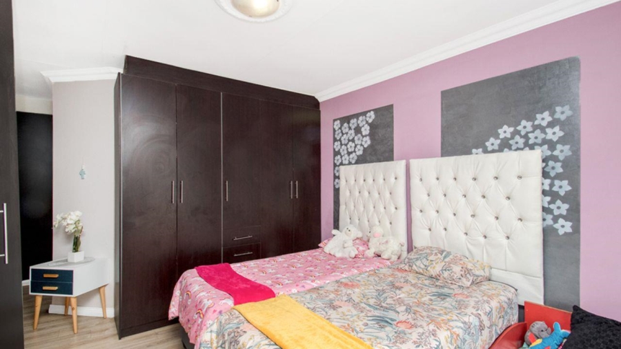 3 Bedroom Property for Sale in Allens Nek Gauteng