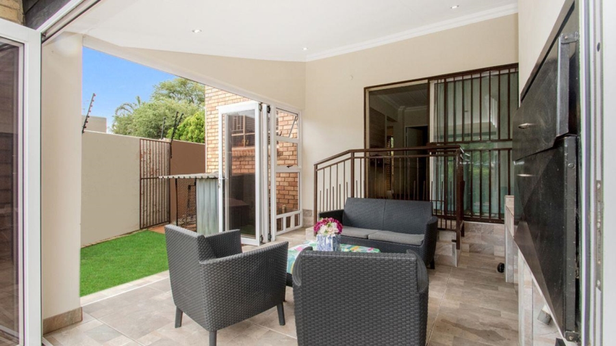 3 Bedroom Property for Sale in Allens Nek Gauteng