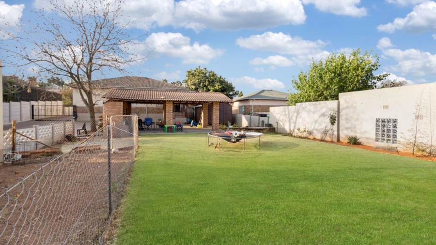 3 Bedroom Property for Sale in Horison Gauteng