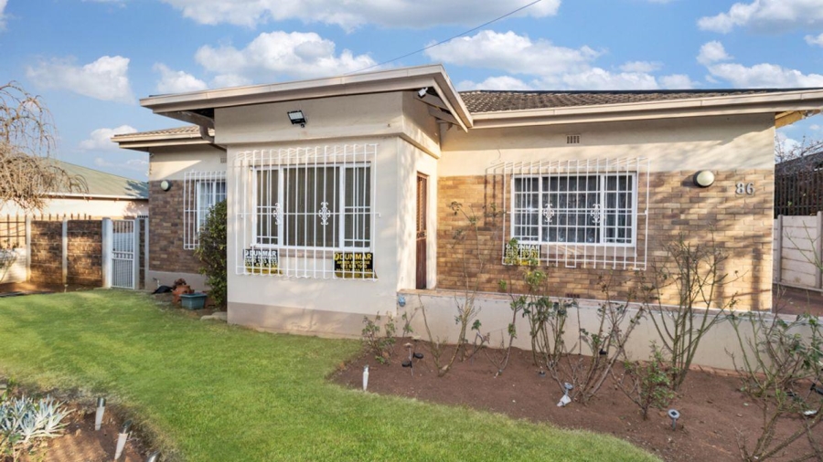 3 Bedroom Property for Sale in Horison Gauteng