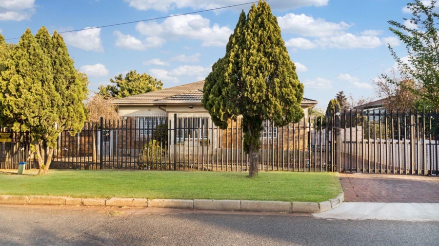3 Bedroom Property for Sale in Horison Gauteng