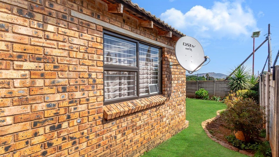 3 Bedroom Property for Sale in Allens Nek Gauteng