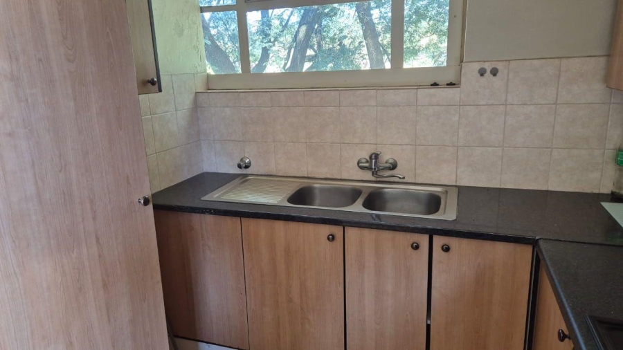 1 Bedroom Property for Sale in Albertville Gauteng