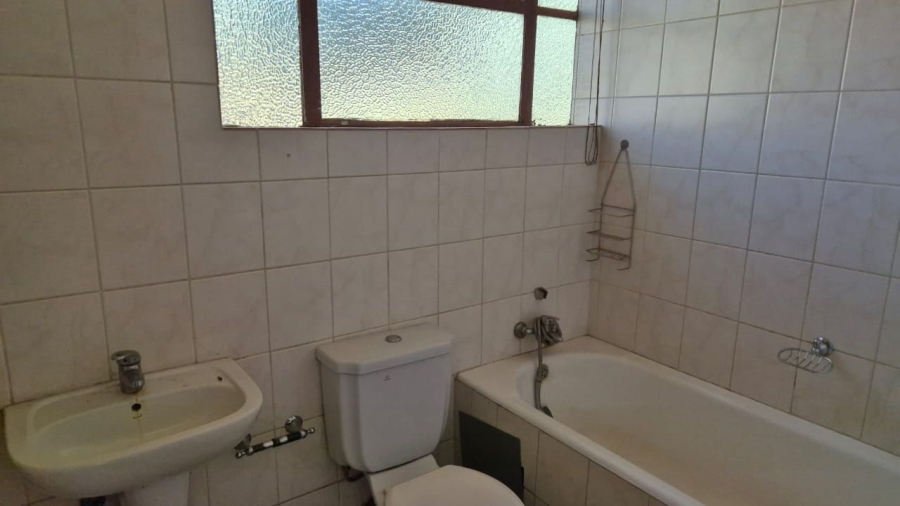 1 Bedroom Property for Sale in Albertville Gauteng