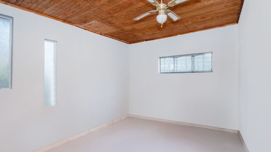 4 Bedroom Property for Sale in Witpoortjie Gauteng