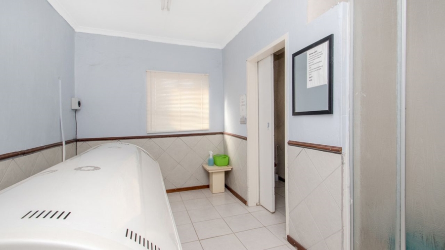 4 Bedroom Property for Sale in Witpoortjie Gauteng