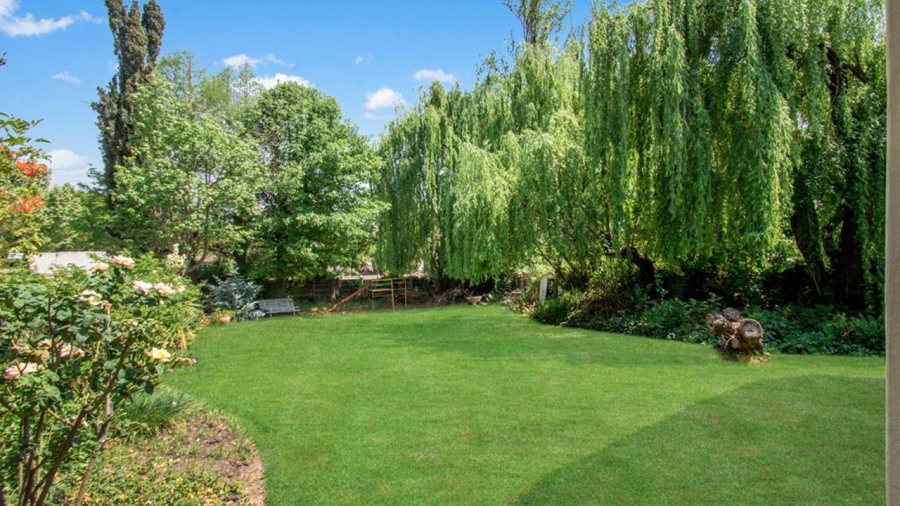 4 Bedroom Property for Sale in Fontainebleau Gauteng