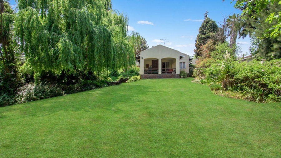4 Bedroom Property for Sale in Fontainebleau Gauteng