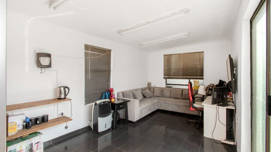 3 Bedroom Property for Sale in Discovery Gauteng
