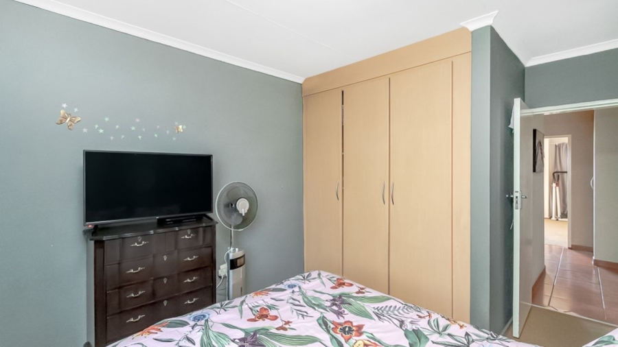 2 Bedroom Property for Sale in Windsor East Gauteng