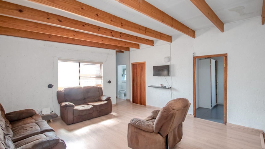 4 Bedroom Property for Sale in Albertville Gauteng