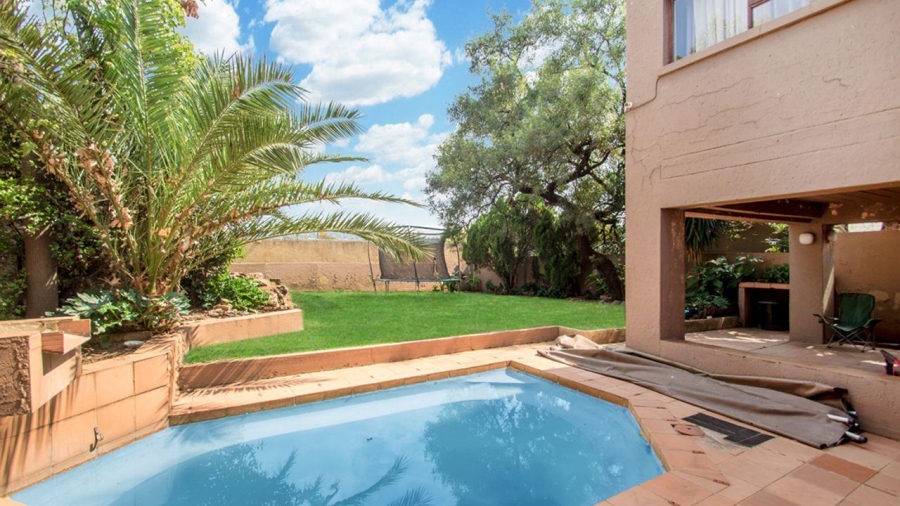 4 Bedroom Property for Sale in Albertville Gauteng