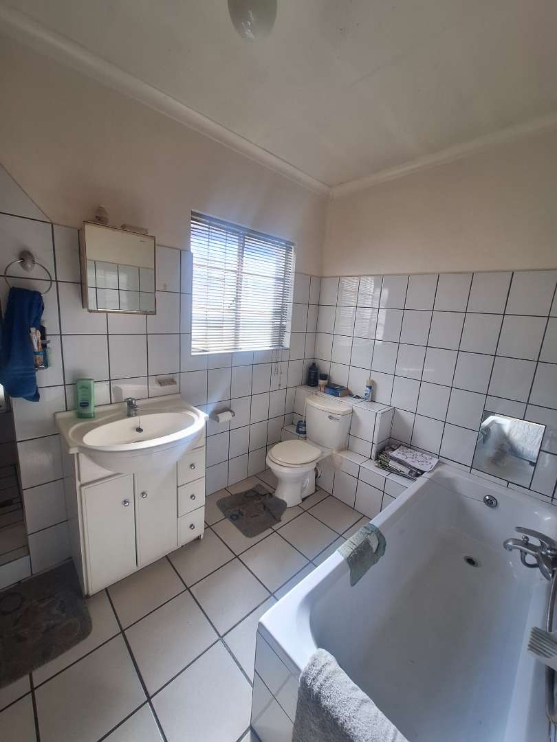 3 Bedroom Property for Sale in Albemarle Gauteng