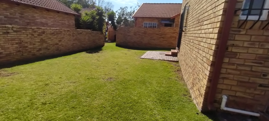 3 Bedroom Property for Sale in Wilgeheuwel Gauteng
