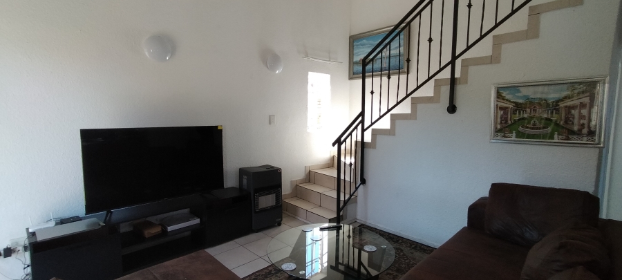 3 Bedroom Property for Sale in Wilgeheuwel Gauteng