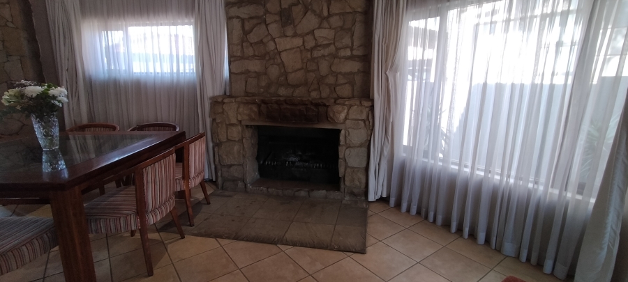 4 Bedroom Property for Sale in Ruimsig Gauteng