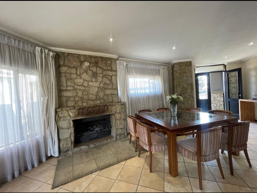 4 Bedroom Property for Sale in Ruimsig Gauteng