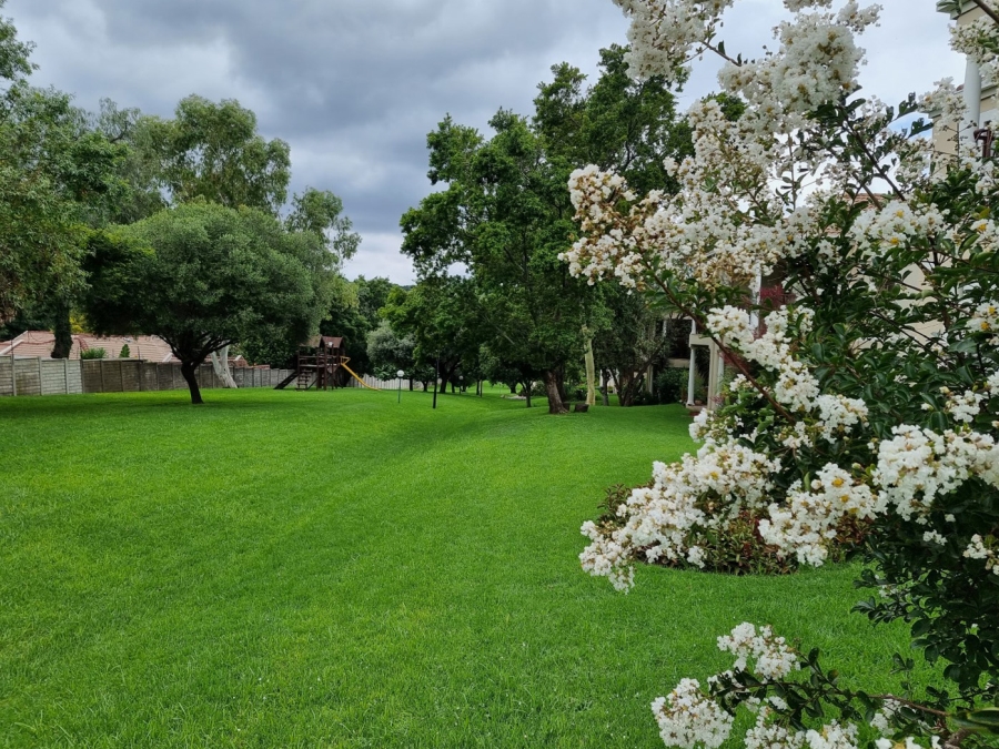 2 Bedroom Property for Sale in Robindale Gauteng