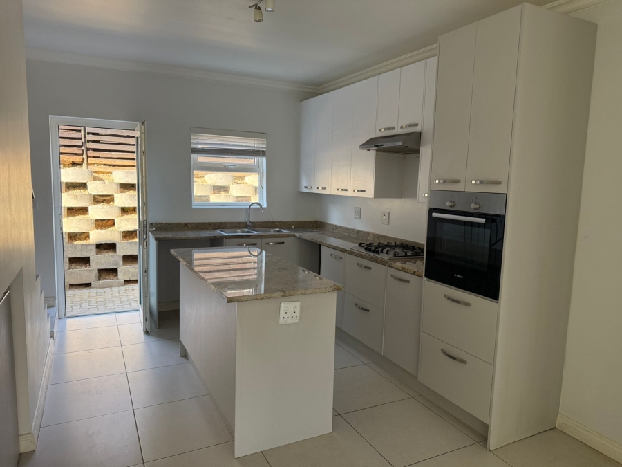 2 Bedroom Property for Sale in Bryanston Gauteng