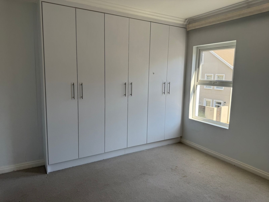 2 Bedroom Property for Sale in Bryanston Gauteng
