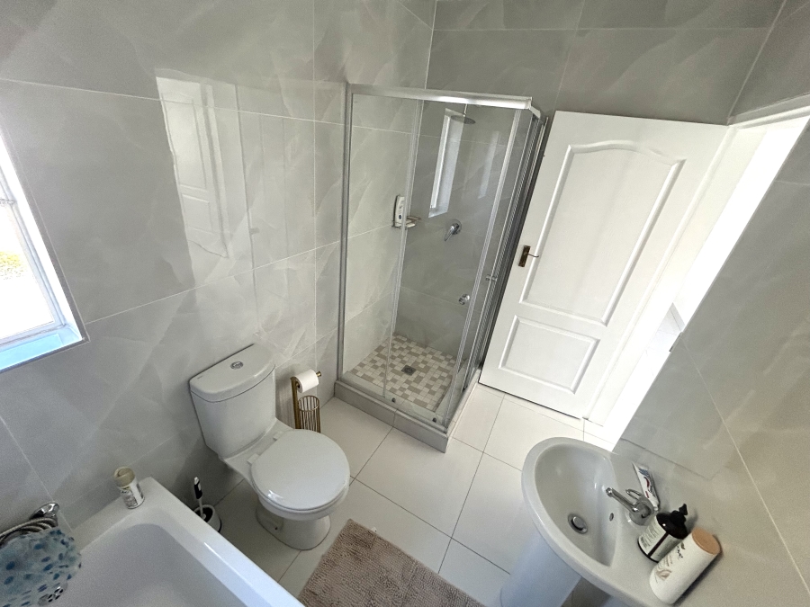 To Let 2 Bedroom Property for Rent in Vorna Valley Gauteng