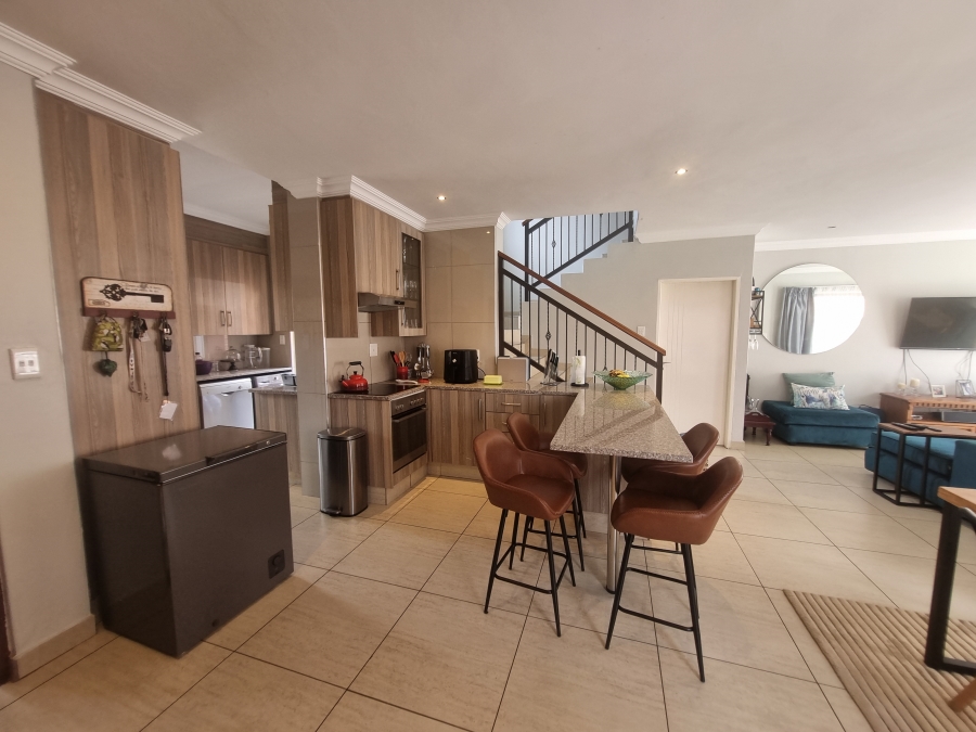 3 Bedroom Property for Sale in Equestria Gauteng