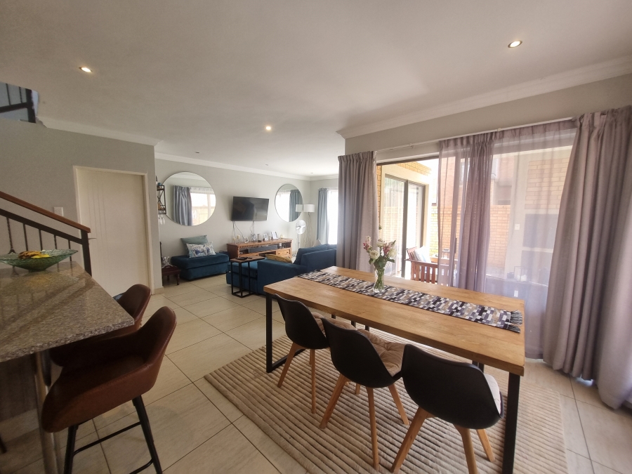 3 Bedroom Property for Sale in Equestria Gauteng