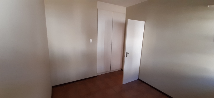 2 Bedroom Property for Sale in Moffat View Gauteng